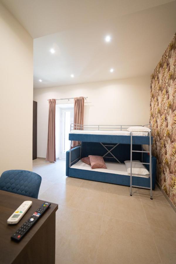 Numisia Guest House Terracina Ngoại thất bức ảnh