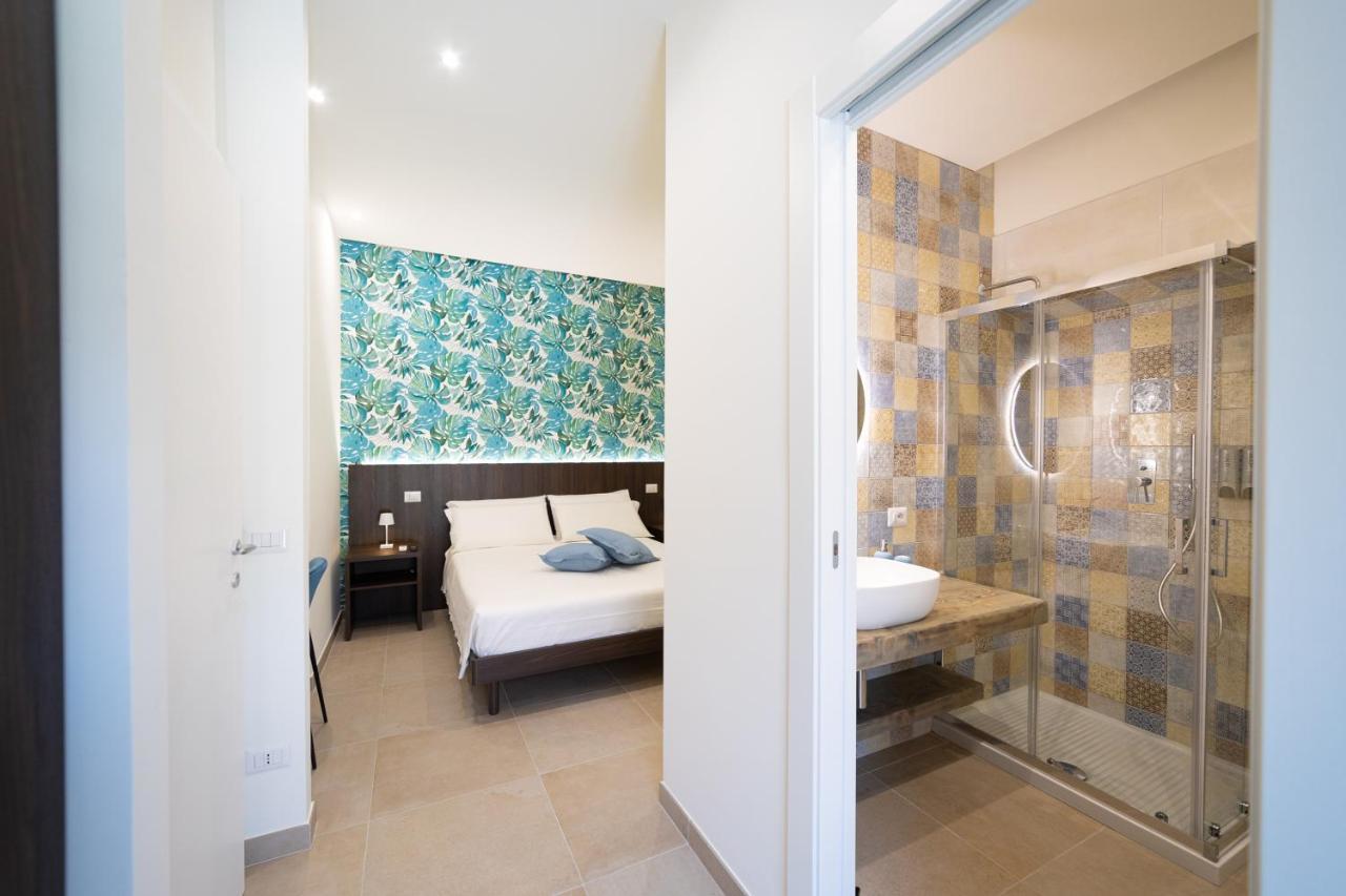 Numisia Guest House Terracina Ngoại thất bức ảnh