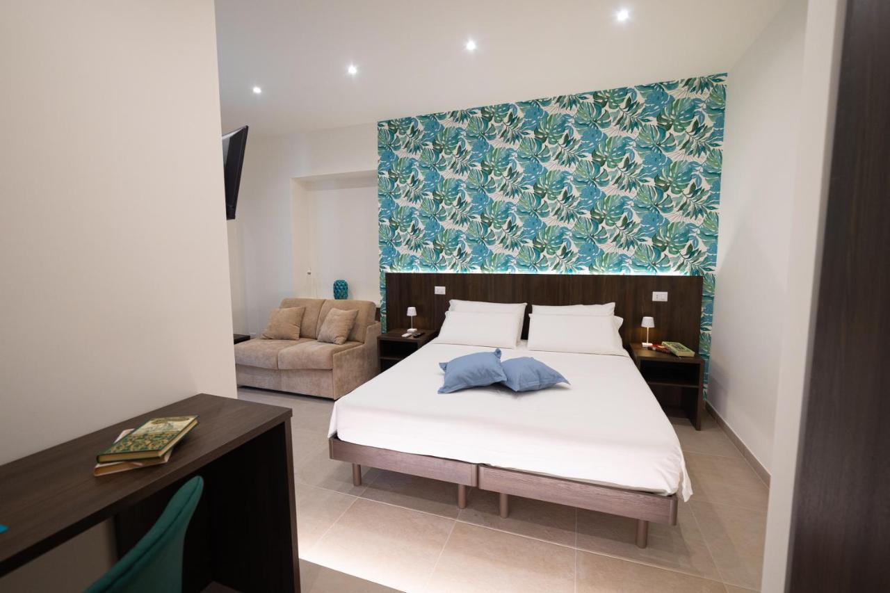 Numisia Guest House Terracina Ngoại thất bức ảnh