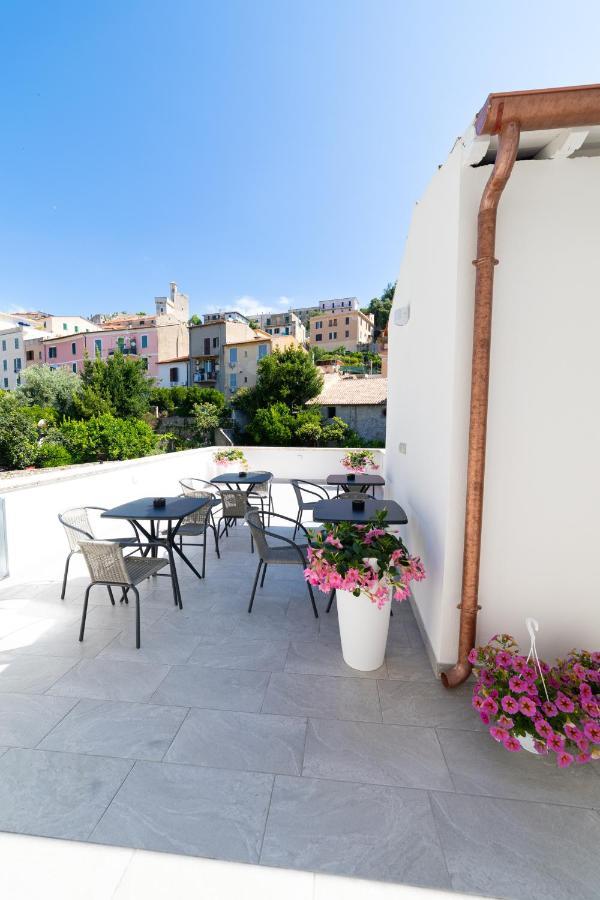Numisia Guest House Terracina Ngoại thất bức ảnh